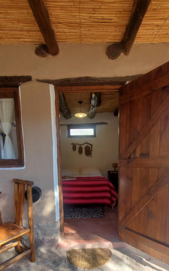 Hôtel Alta Montana Cabanas à Tilcara Extérieur photo